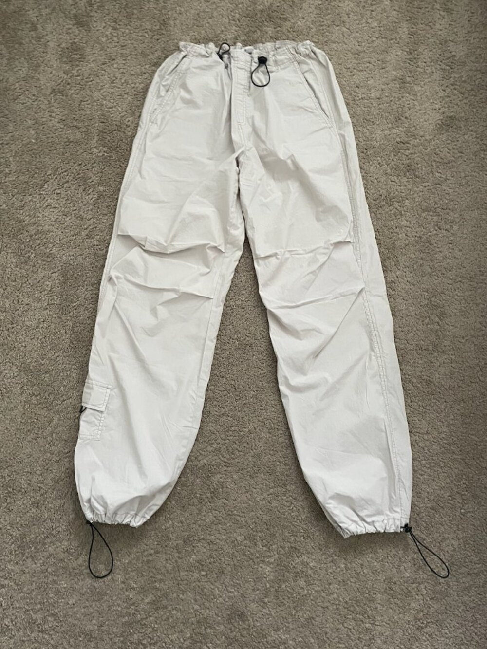 Garage Cream/Tan Low Rise Baggy Cargo Pants!